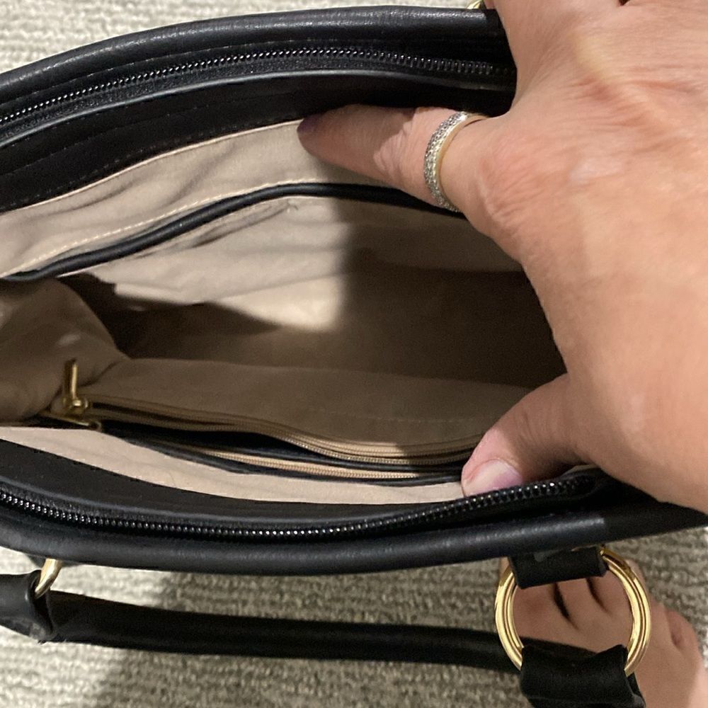 Cute purse - Picture 3 of 3